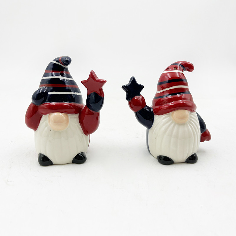 Christmas Ceramic Holiday Kitchen And Table Santa Gifts Salt Pepper Shaker Set Festive Home Decor