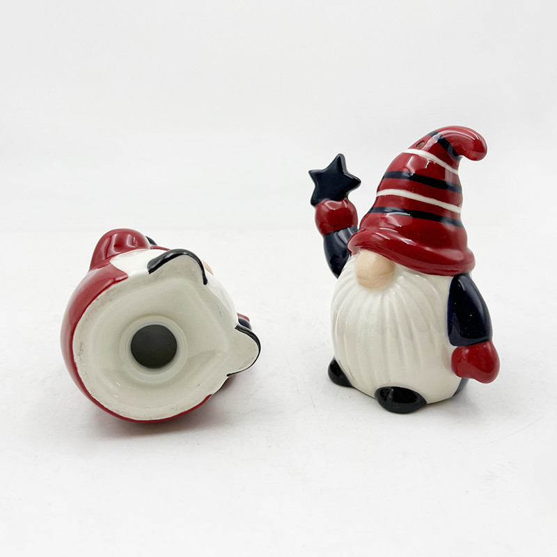 Christmas Ceramic Holiday Kitchen And Table Santa Gifts Salt Pepper Shaker Set Festive Home Decor