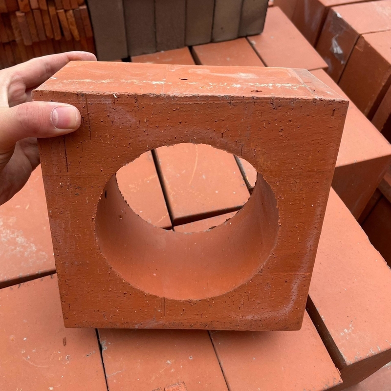 Natural Red Clay Terracotta Hollow Blocks Jaali Tiles For Wall Cladding Wind Brick Size 200X200 Mm Square Pattern