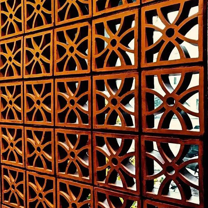800 Centigrade Heat Insulation Hollow Perforated Clay Bricks for Garden Wall Decorative Construction