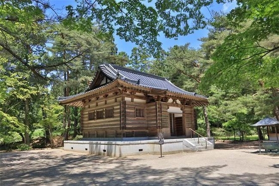 Japanese Taoism Style Grey Slate Roof Tile For Villa Tea House Roofing